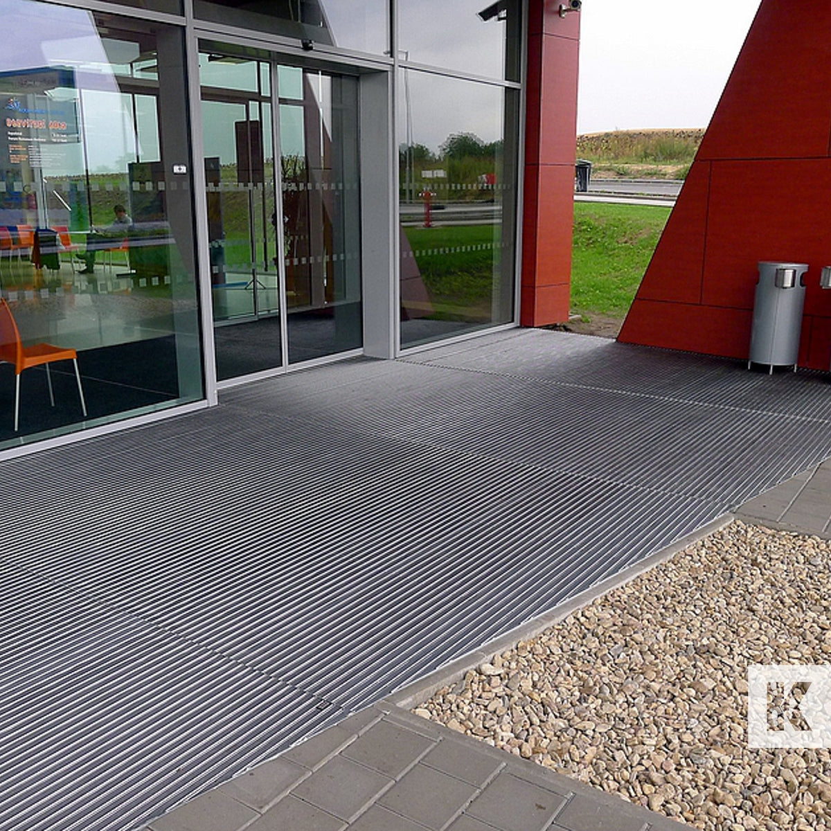 Super-Fit System – Inbyggt entrésystem i aluminium